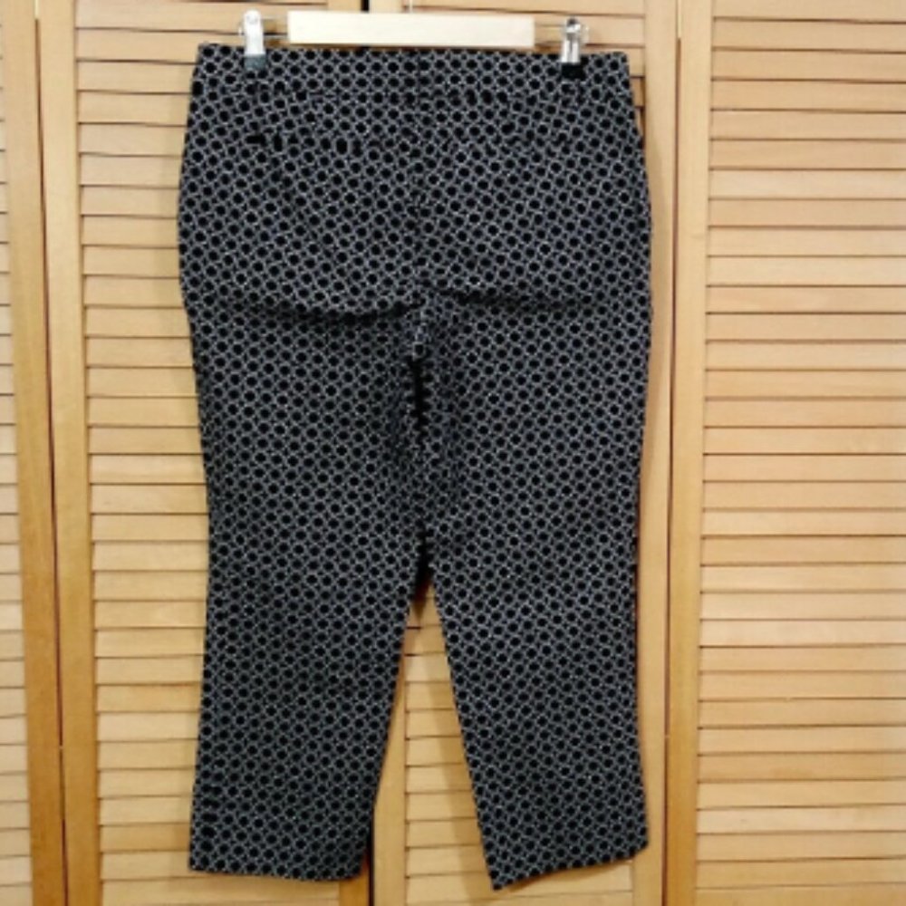 Hilary Radley Women's Stretch Slim Leg Capri Size 6 - Picture 6 of 6